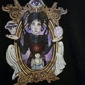 Kelsi Davies Unisex T-shirt - Size Medium